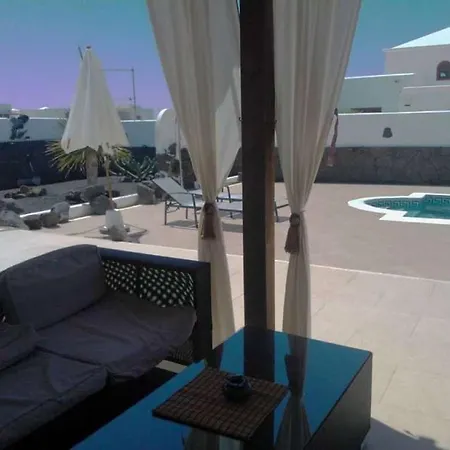 빌라 Playa Blanca Sleeps 6 Pool Wifi *