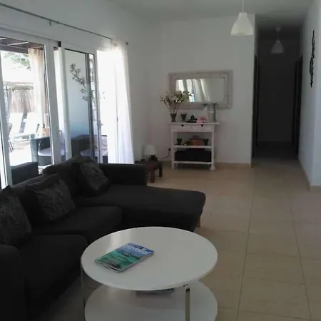 Playa Blanca Sleeps 6 Pool Wifi * 플라야블랑카